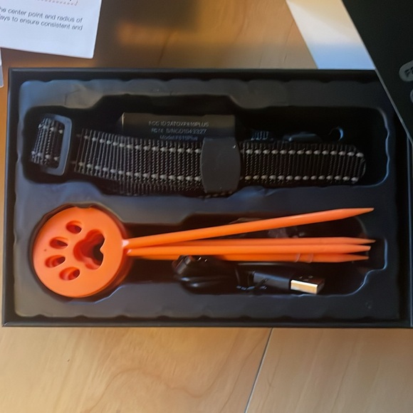 GPS wireless dog fence system - Picture 3 of 6